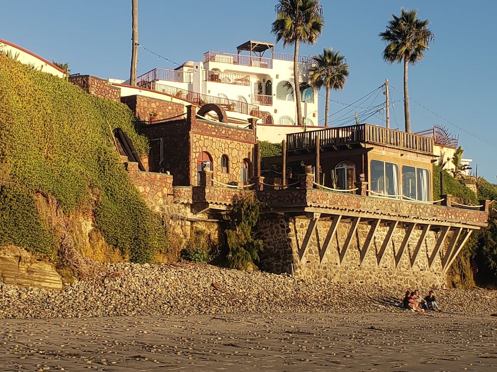 Casa Playa Baja