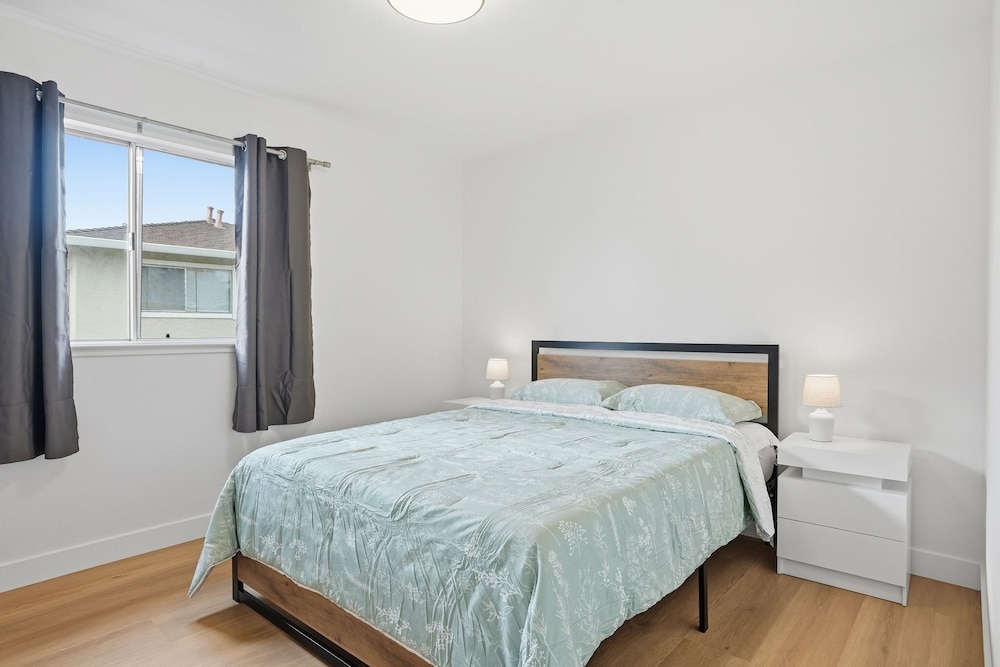Modern 2br Unit W/ Covered Parking In Santa Clara 2 Bedroom Apts