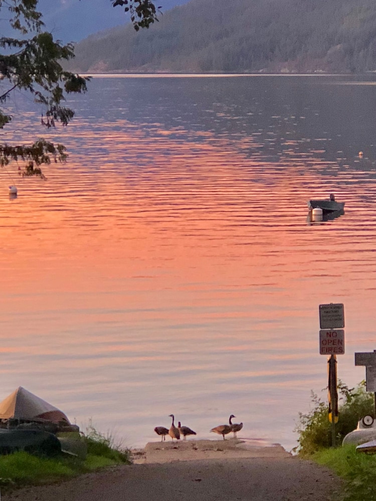 Davis Brook Retreat