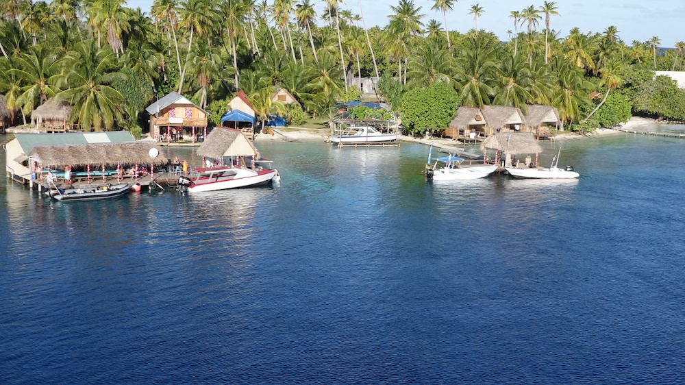 Hotel Tetamanu Village - Image 1