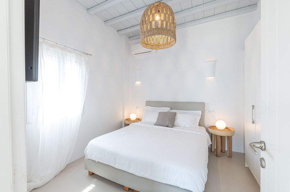 Carpe Diem Villas Mykonos - Heated Pool