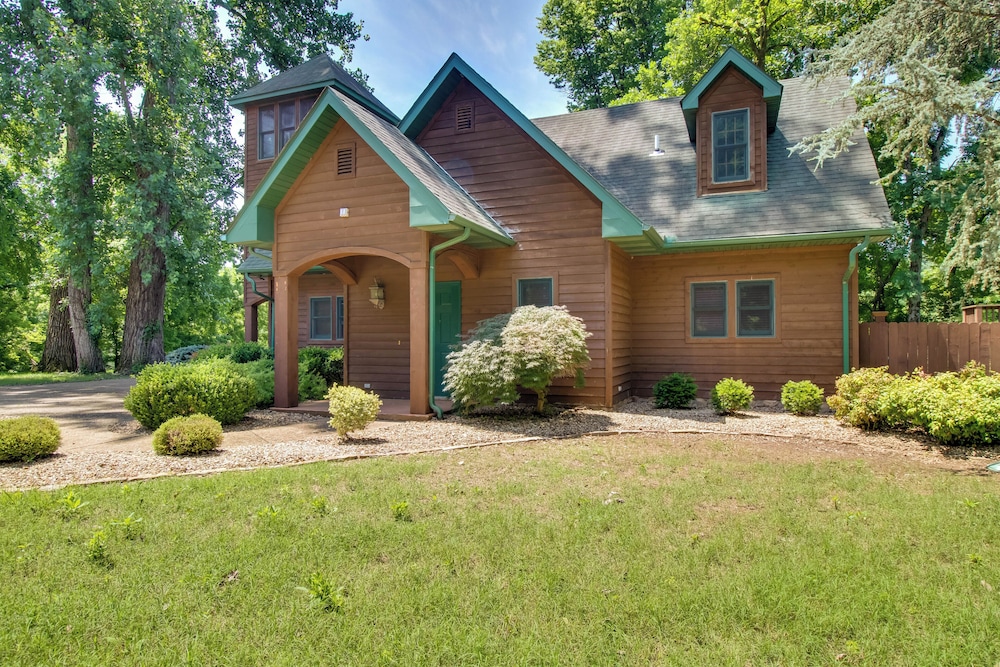 White River Access & Views: Retreat w/ Shared Dock