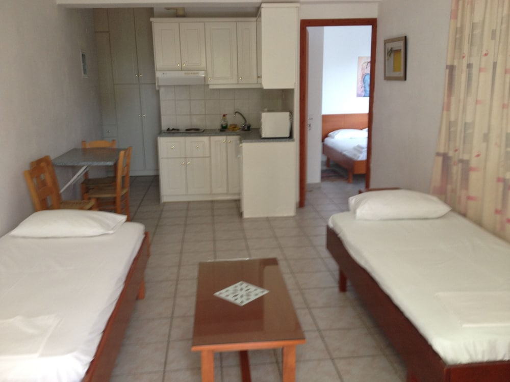 Gikas Apartments