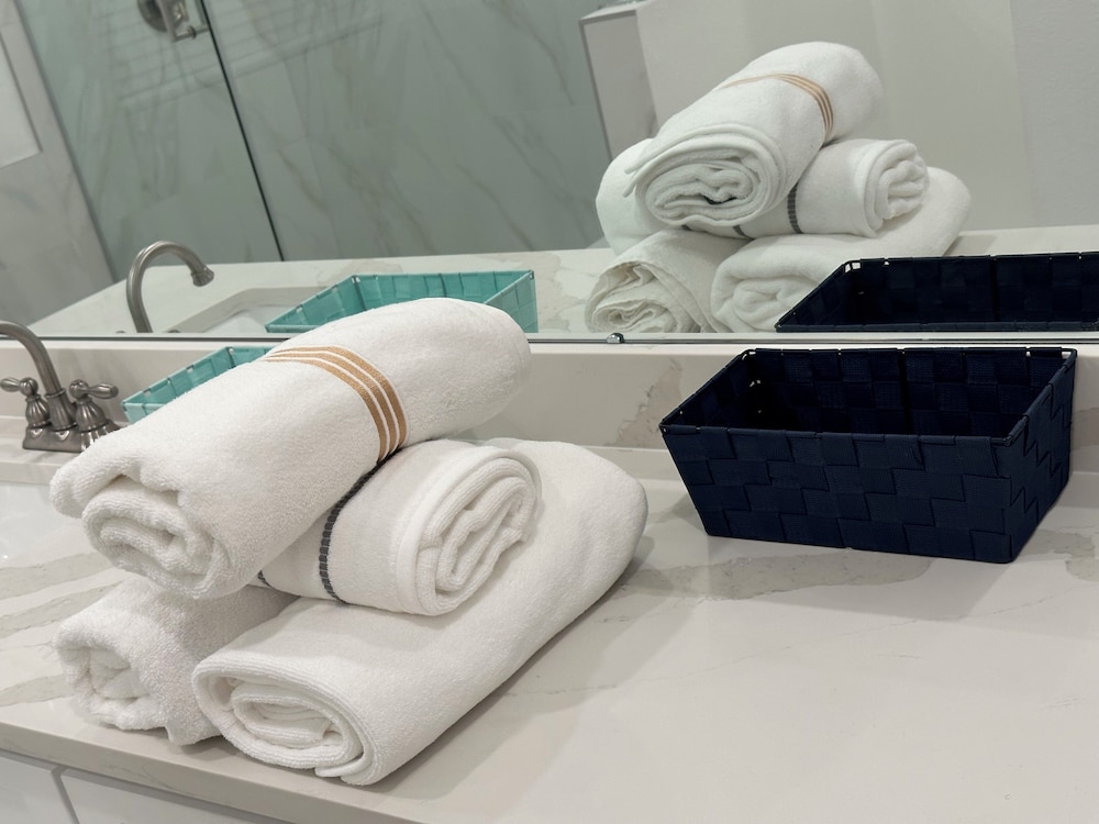 Luxury 3BR for Families Nurses and Group
