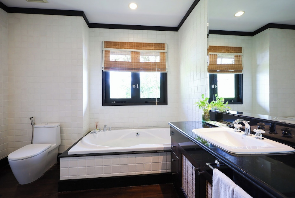 Katamanda villa Eden Large Villa near Kata Beach