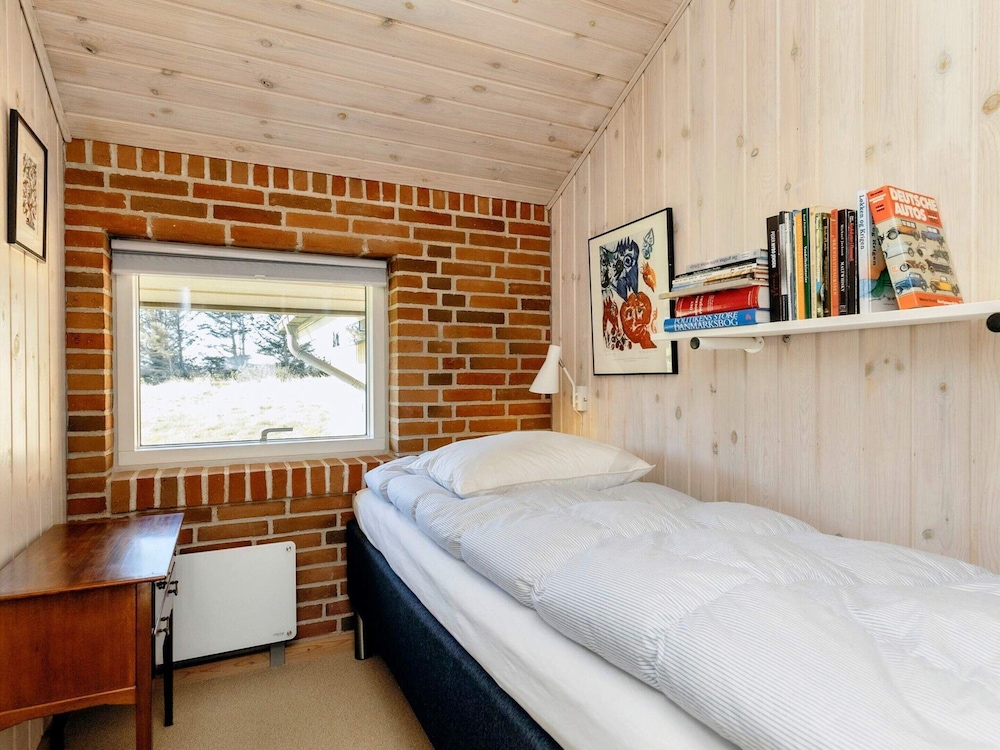 Spacious Holiday Home in Løkken near Sea view 3