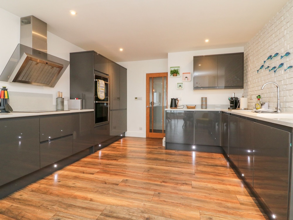 1 Cheyne Beach Apartments