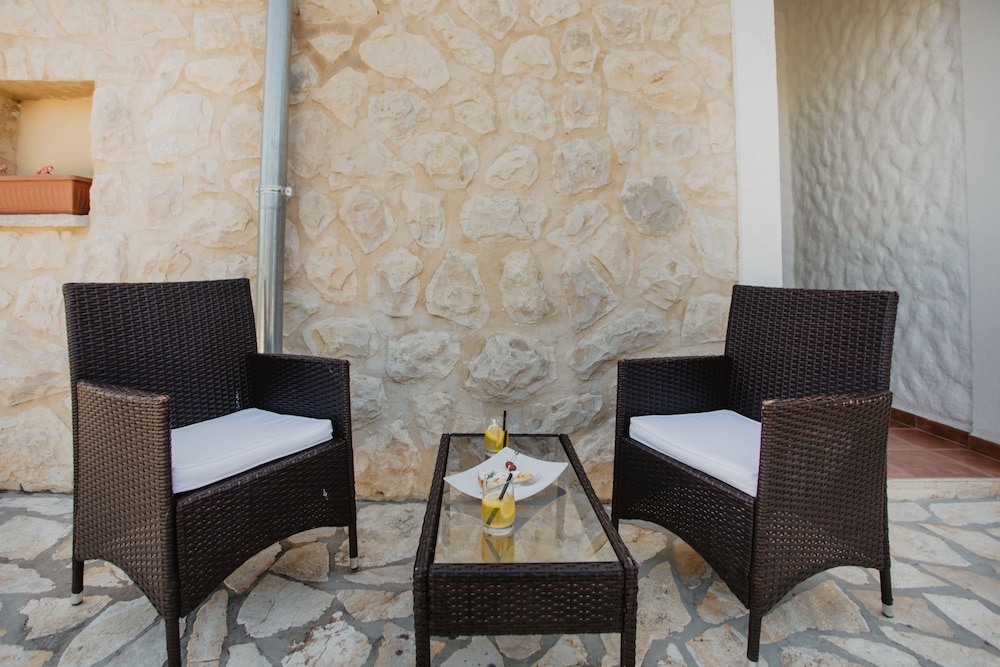 Kalpić Suites & Villa