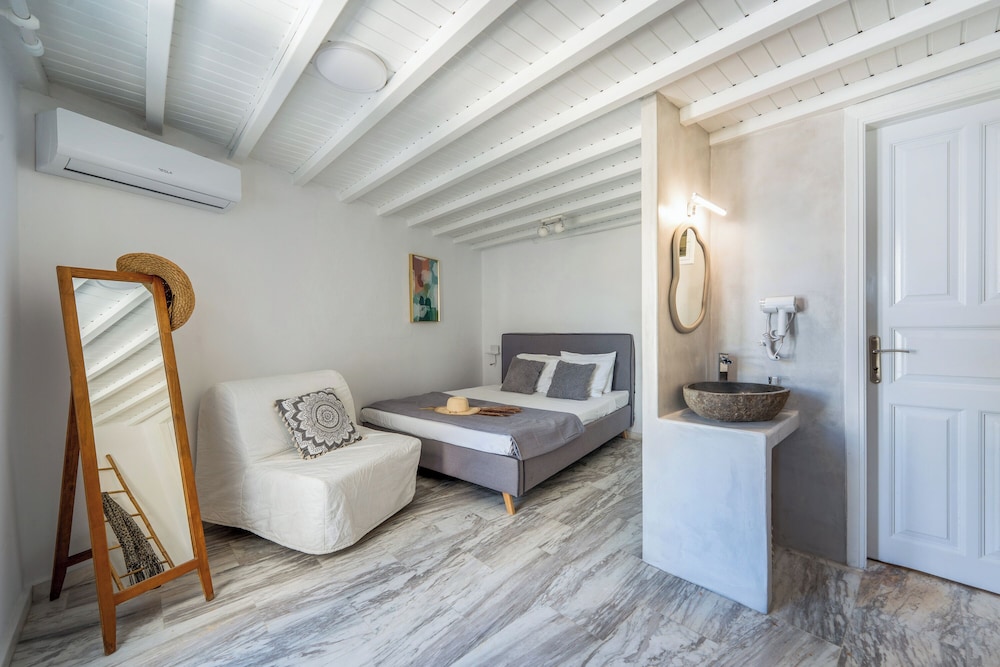 SeaView Central Suites