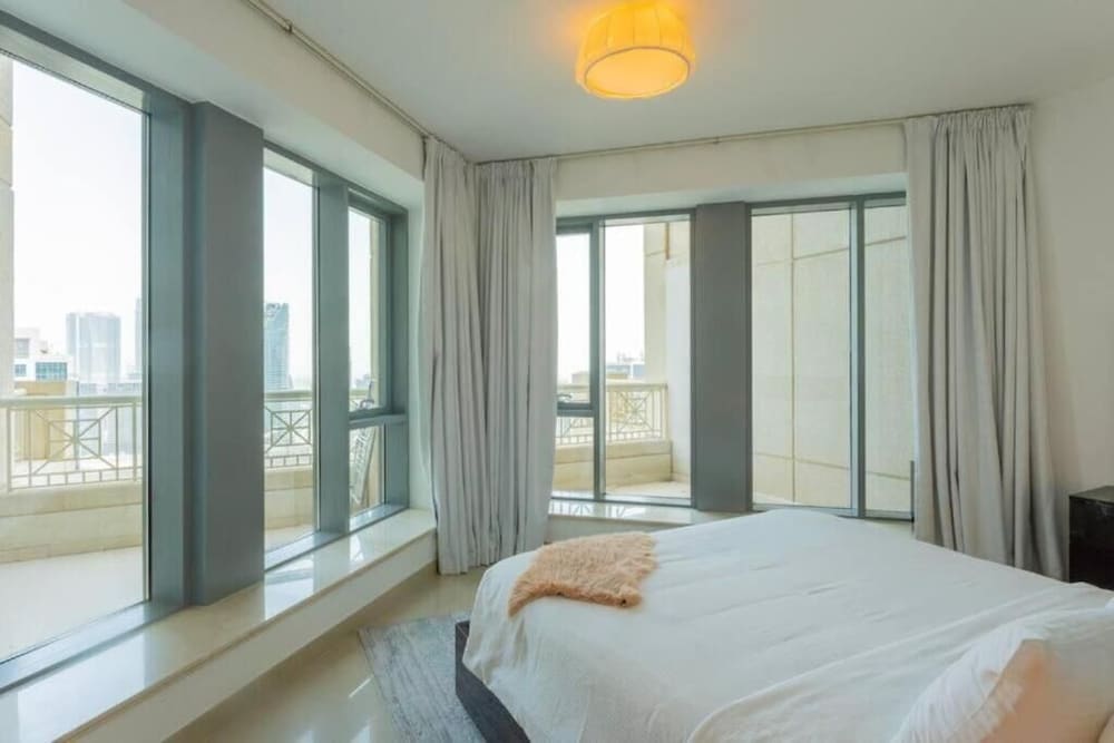 BellaVista-1BR Huge Terrace  29Boulevard