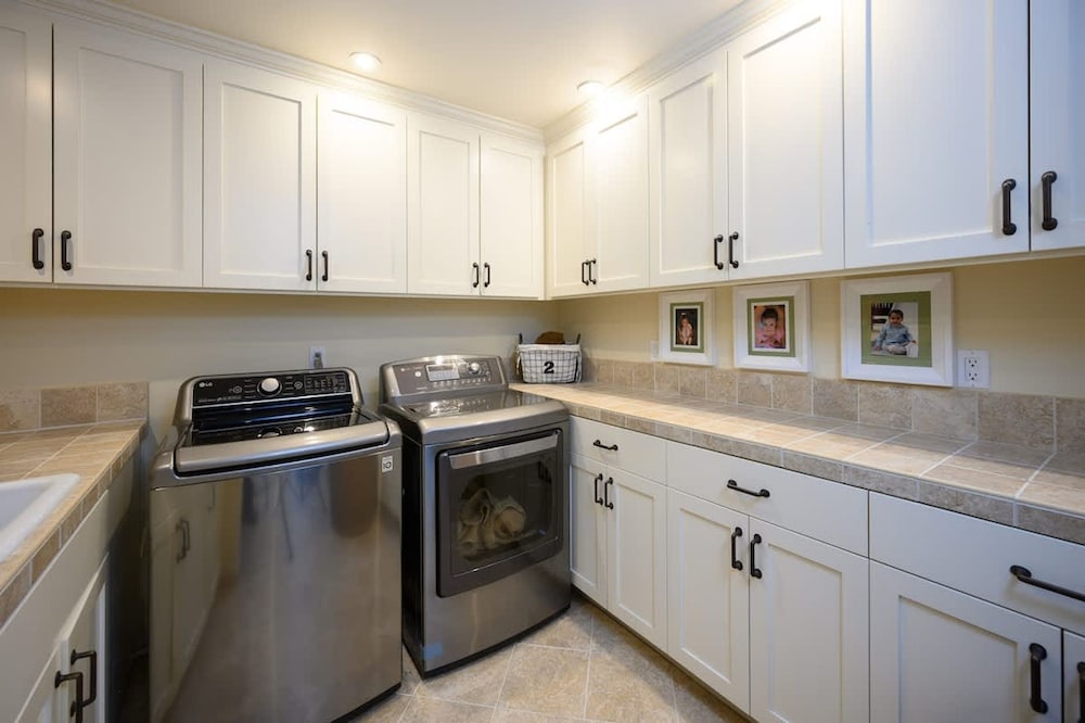 Luxury Ocean View Escape Elegant 4BR Del Mar Home
