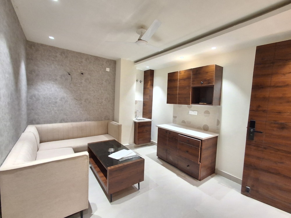 IP Hill Nest By Qotel Sahastradhara