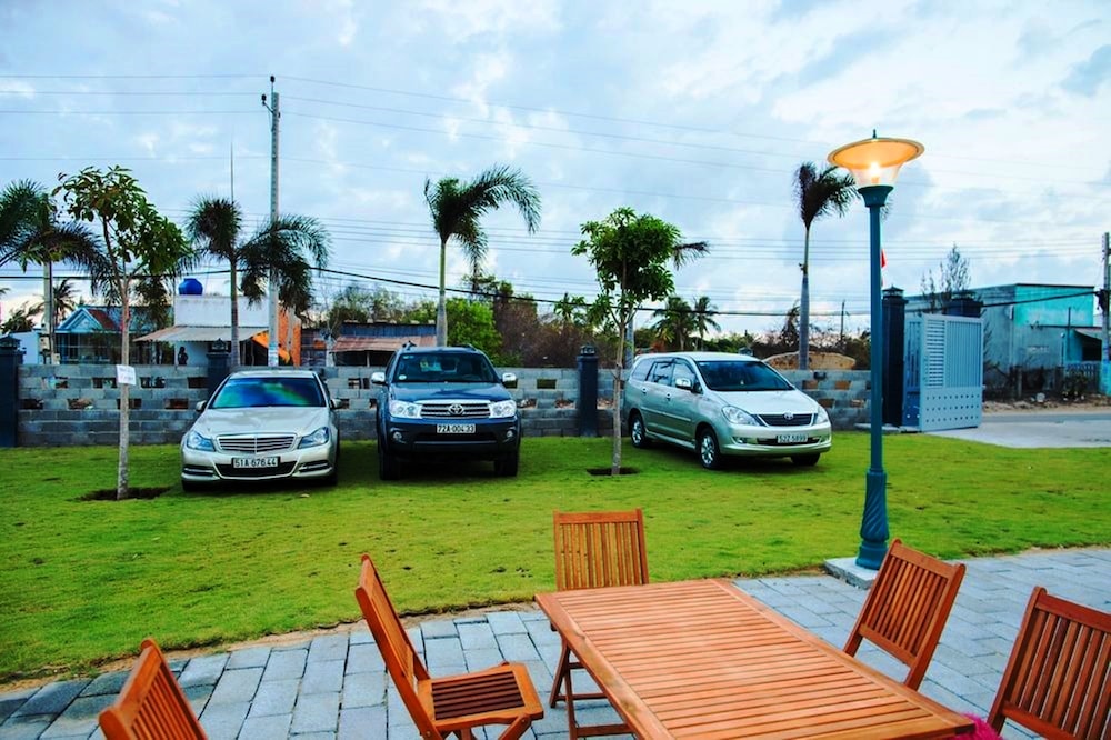 Van Nguyen Minihouse