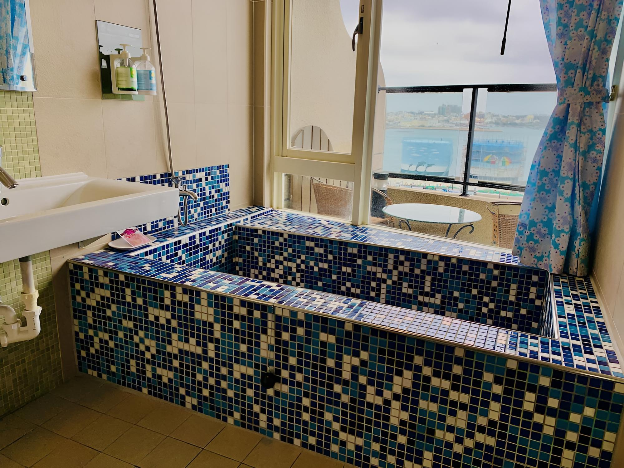 Ocean Hotel