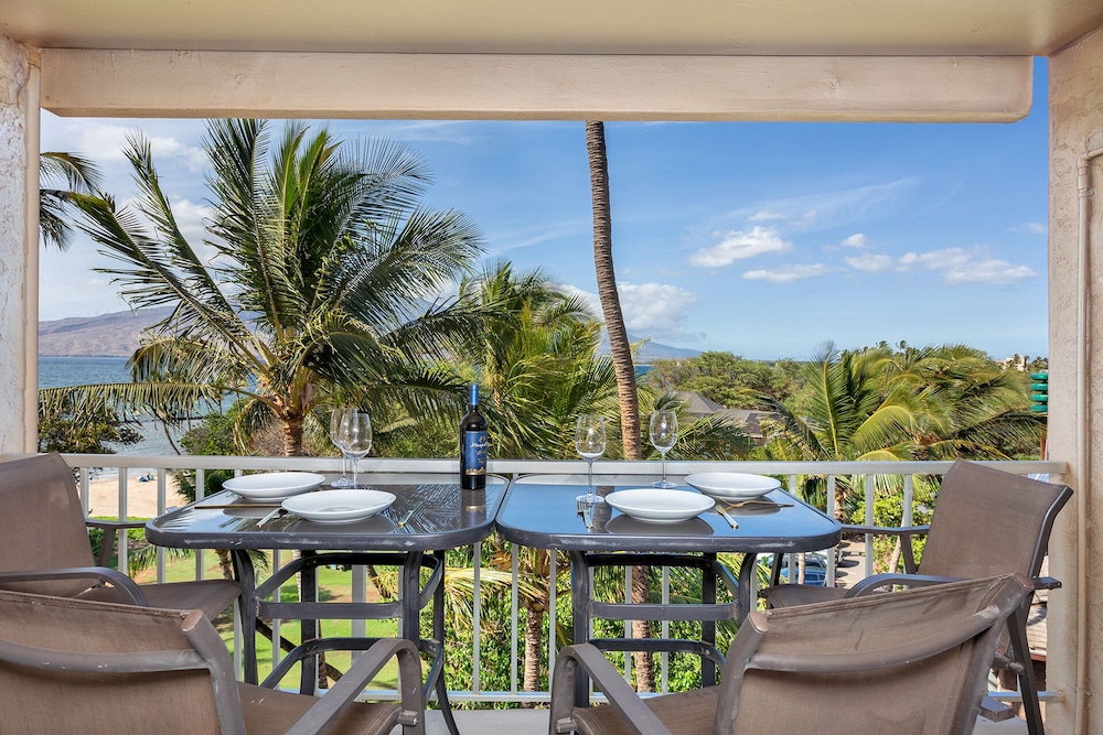 Oceanfront Modern & Elegant Vistas