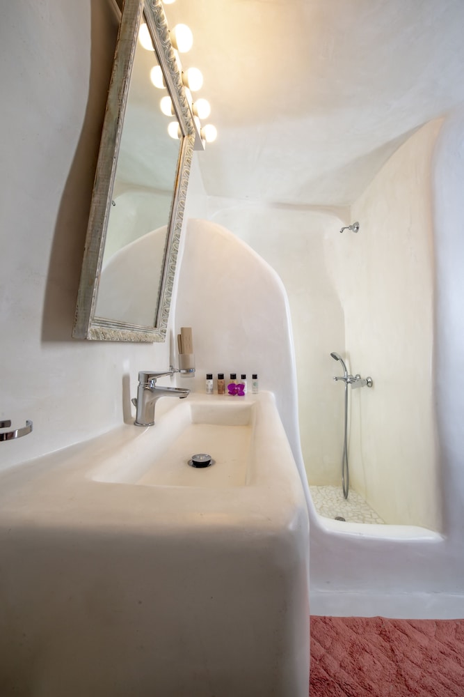 Anemi House & Villas
