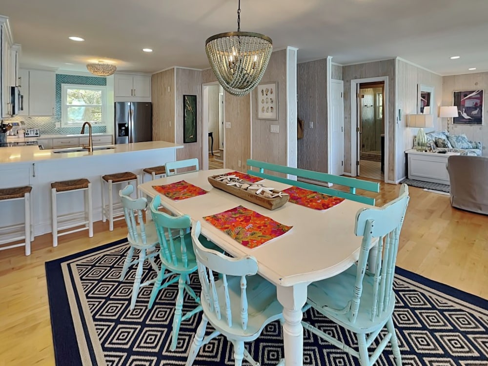 The Hydeaway by Topsail Realty