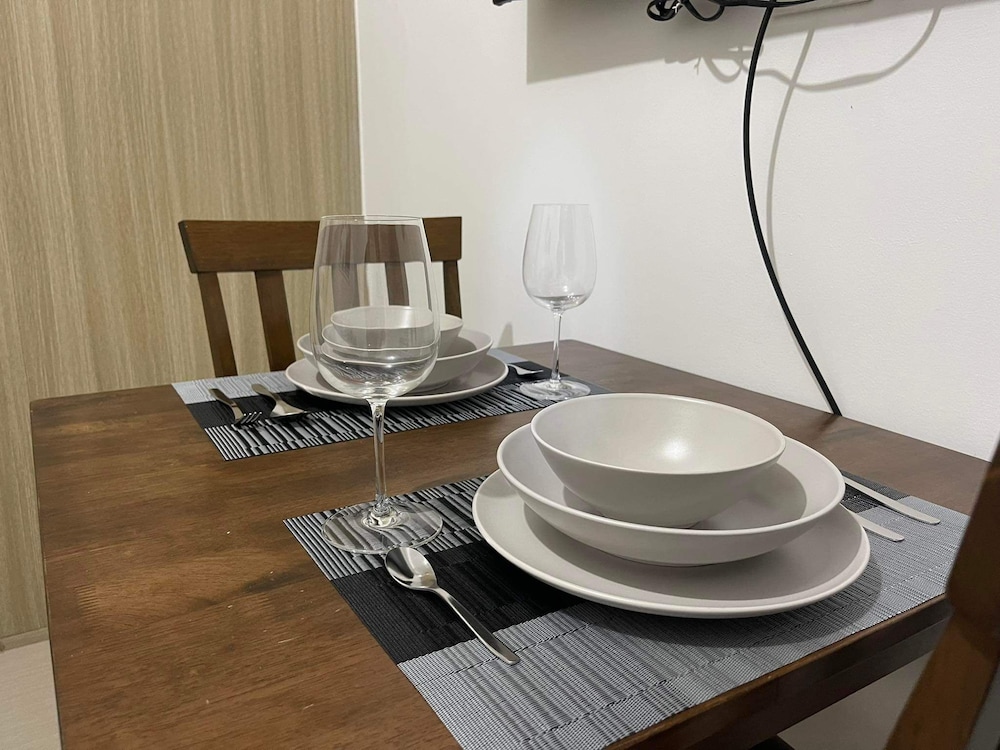 Shore 1 & 3 Residences MOA by darpm
