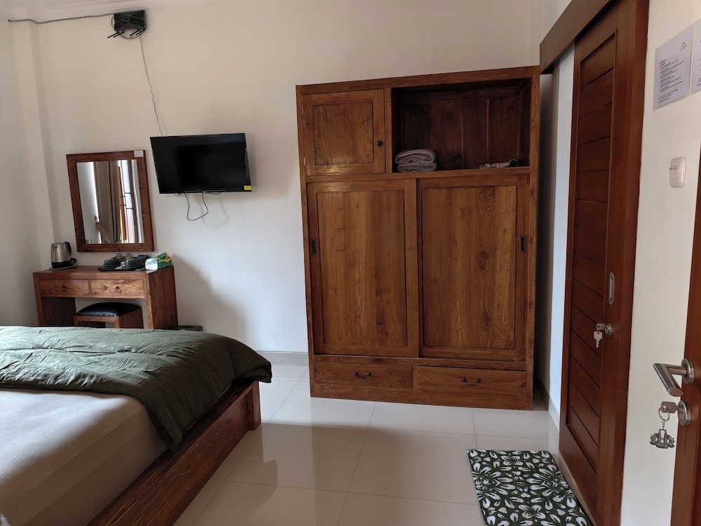 Ayuna Guest House