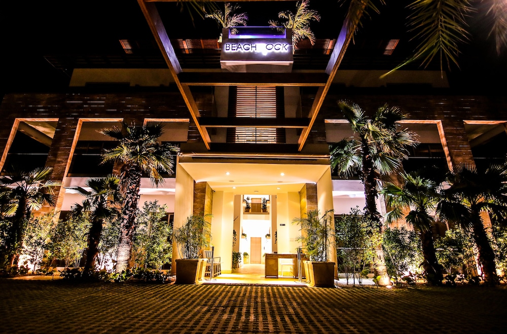 Hotel Beach Rock Condo Boutique - Image 1