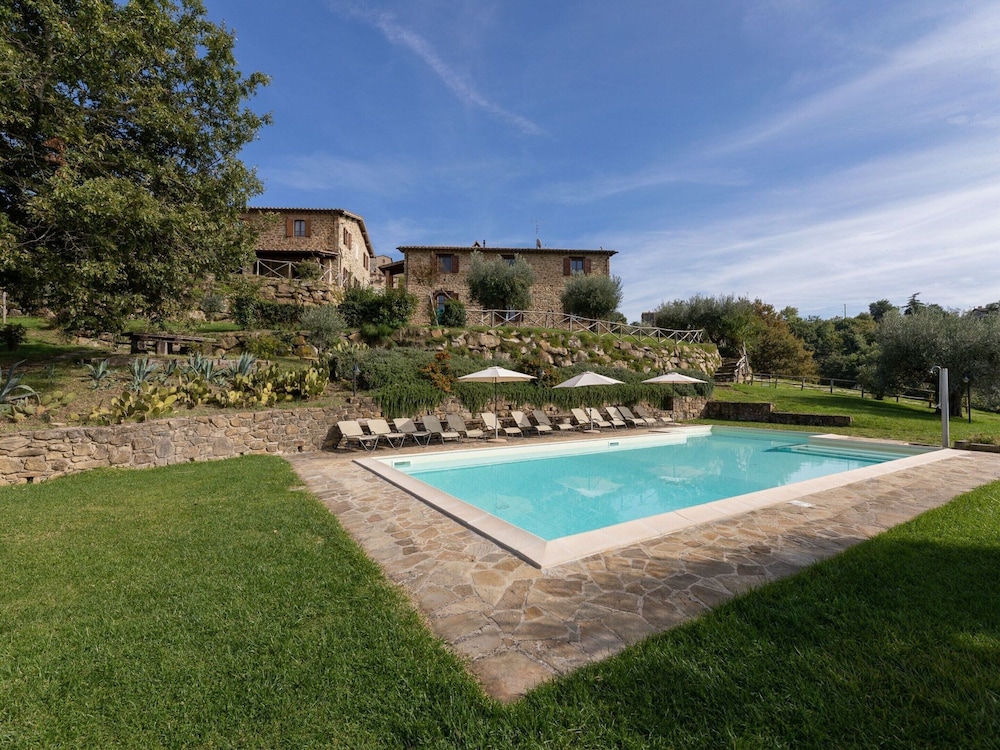 Villa in Umbria With Saltwater Pool