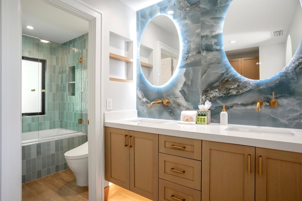 Kapalua Golf Villas KBM Resorts 3 Free Rental Cars Beautiful Remodel 3 Units, 6 Bedrooms Ml-2327