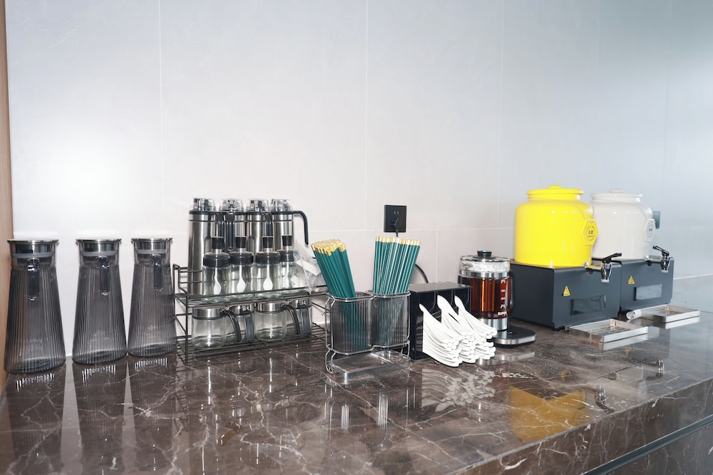 ECHIC Mercure (Guangzhou Baoneng Performing Arts Center Luogang Wanda Plaza)