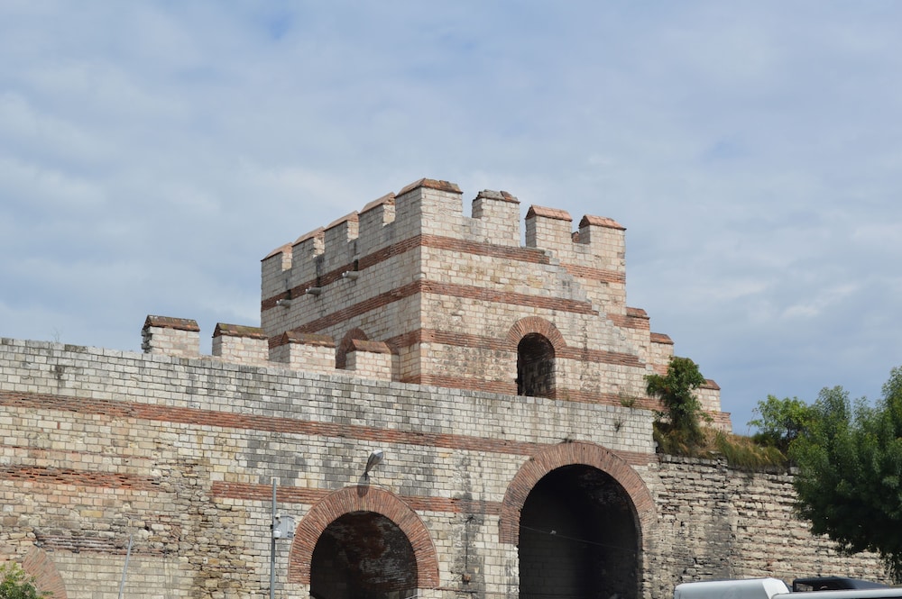 Goldengate Otel - Image 29