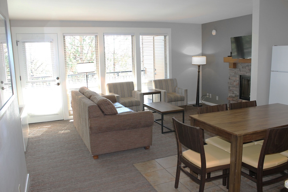 7th Mtn 923b 3 Bedroom Condo