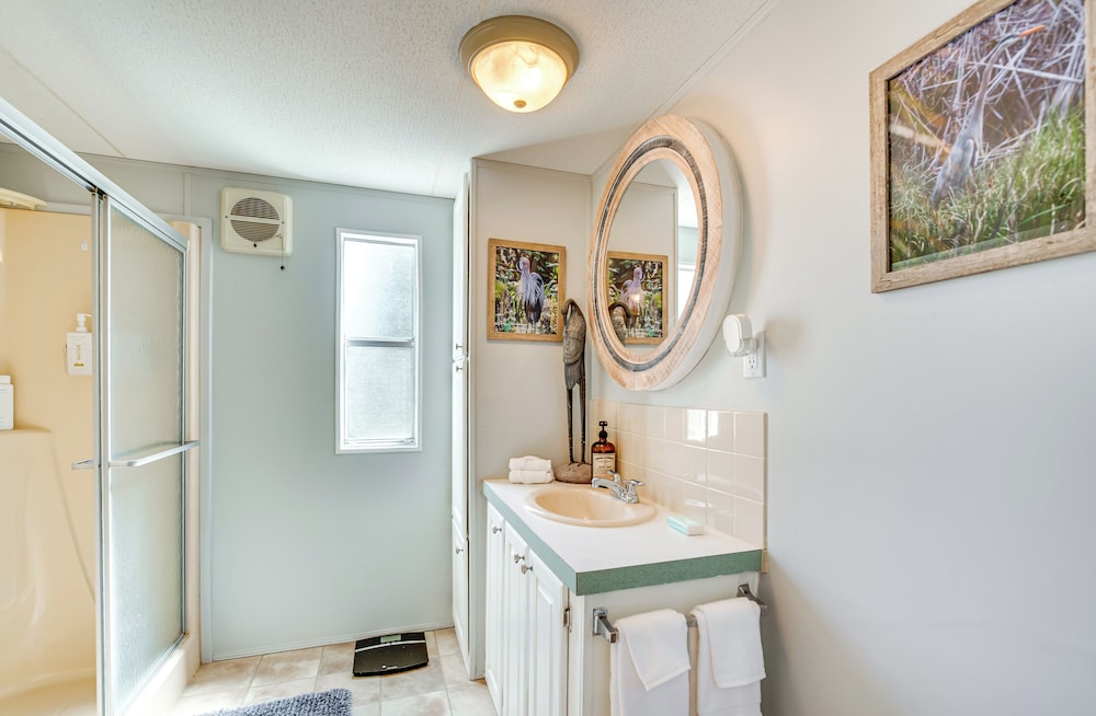 Day Trip to Disney: Lush Home w/ Outdoor Spaces!