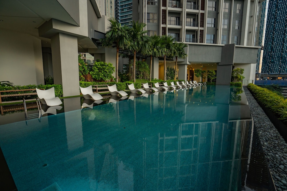 The Mews Jalan Yap Kwan Seng by Joanne