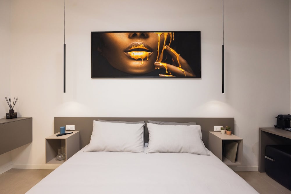 Luxury Station Suite
