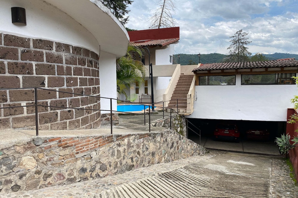 Hotel Horizonte Valle de Bravo - Image 1