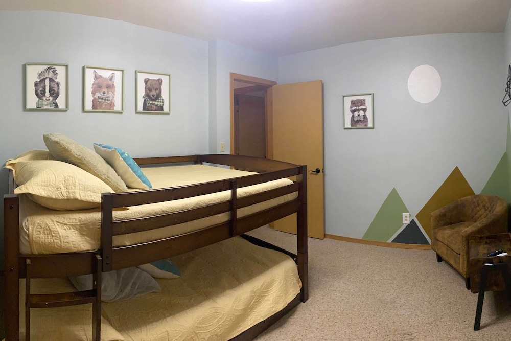 Angel Fire Retreat w/ Deck, Fire Pit: Ski & Hike! view 3