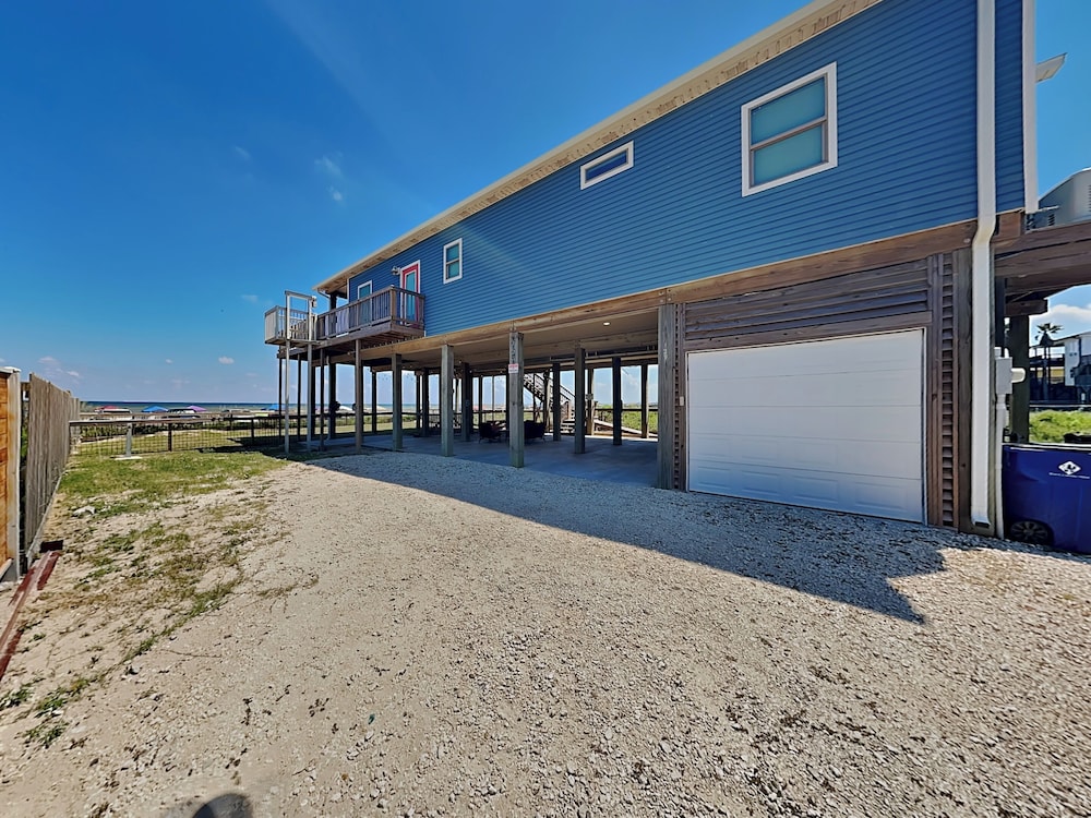 Shark's Tooth Beachfront