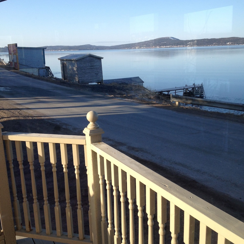Inn By The Bay