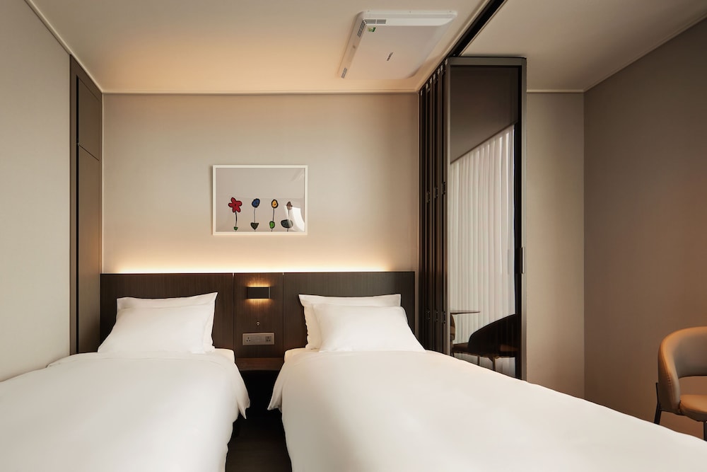 HOMES Stay MyeongDong 6