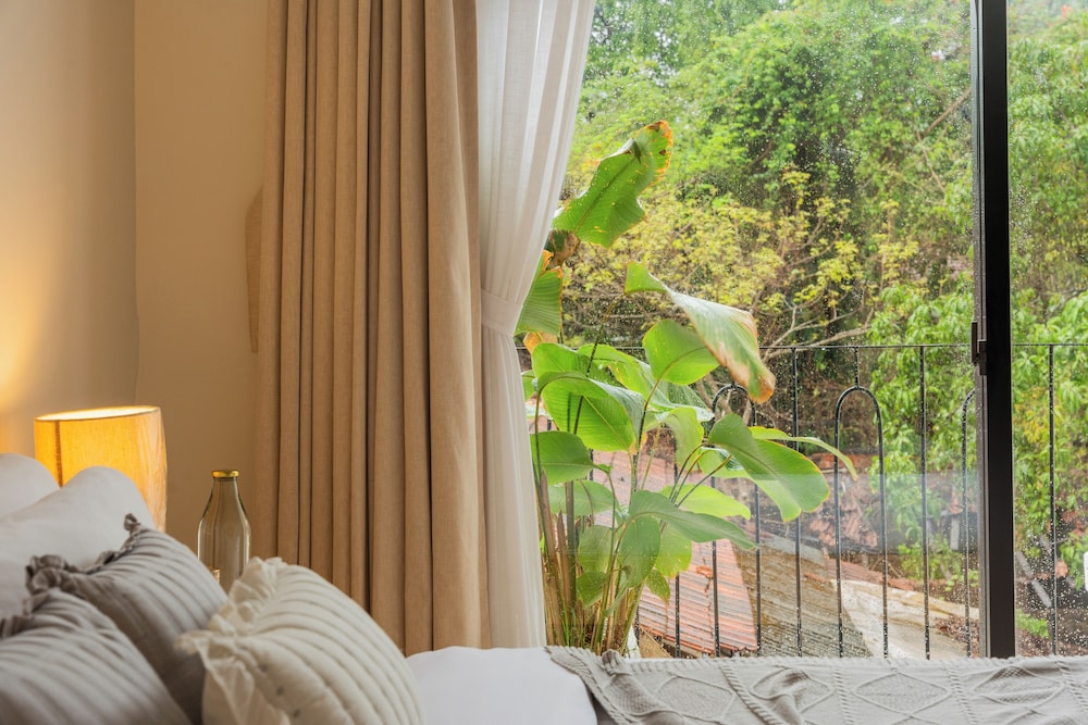 ELIVAAS Ekam | Luxe 4 BHK Villa With Pvt Pool & Patio
