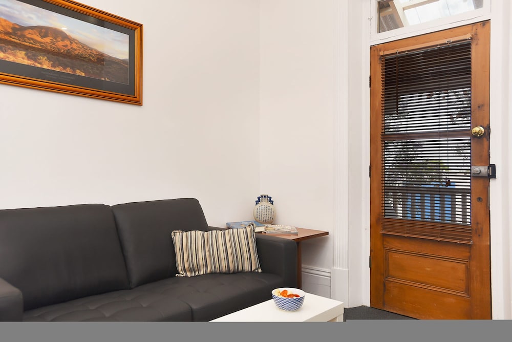 City Apt no 7 Cecil Mansions Wi-fi 2parking