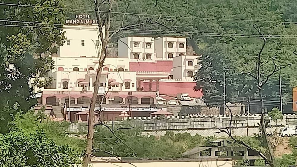Mangal Murti Hotels Pvt. Ltd.