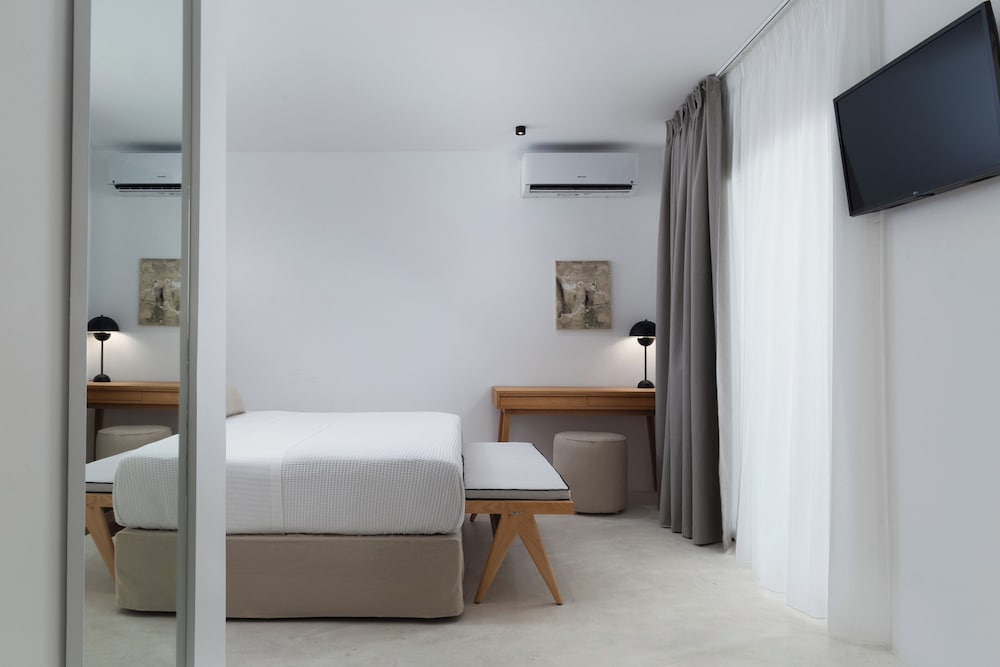 Golden Vista Suites by Explore Andros