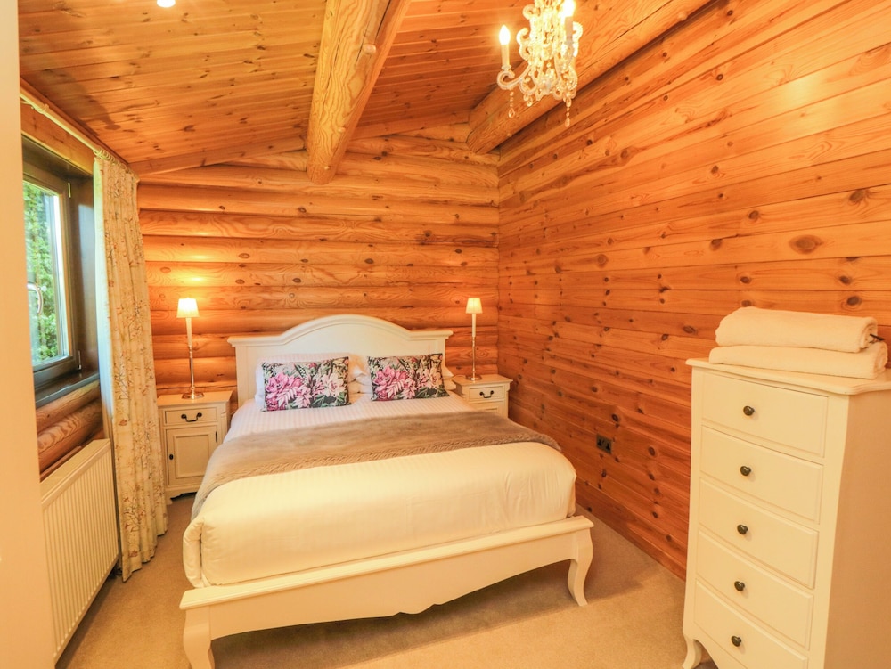 Roseberry Lodge 3