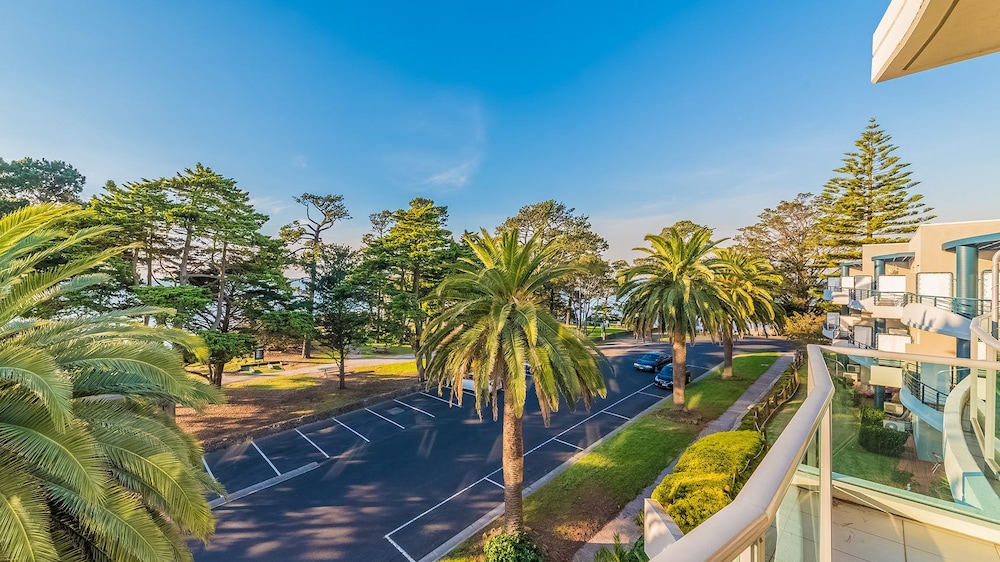 Hotel The Waves 344 - Image 1