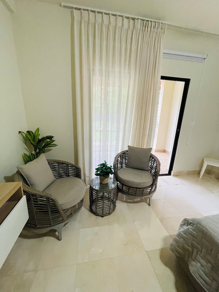 Modern 1BR w/ Balcony View – Marien, Puerto Plata