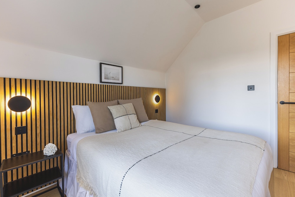 Beautiful Flat in Acton