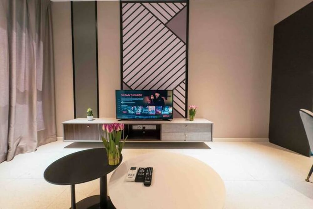 Guestonic Millerz Luxury Home