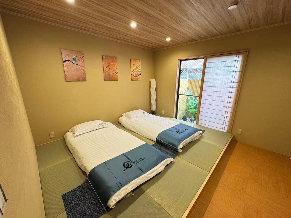 SUN WARM HOUSE
