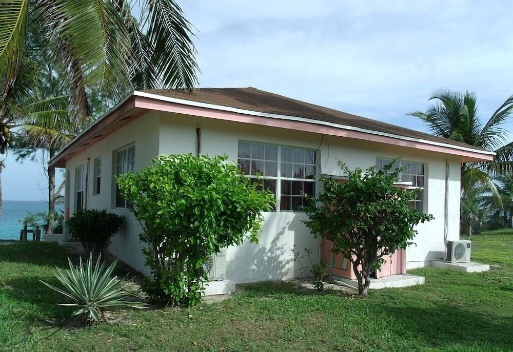 On The Dune - Beachfront Cottage With 50 Mile Ocean View, Pool 2 Bedroom Villa