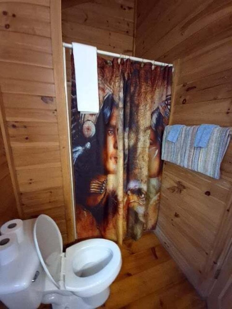 Reservation 2 Bedroom Cabin