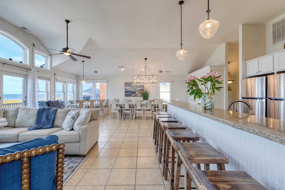 Sleeps 28 Beachfront w/ Pool, Hot Tub, Game Room Atlantic Watch by Avantstay